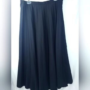 NYCC Vintage Black Pleated 36" Maxi / Full Length Skirt Polyester Modest Elegant